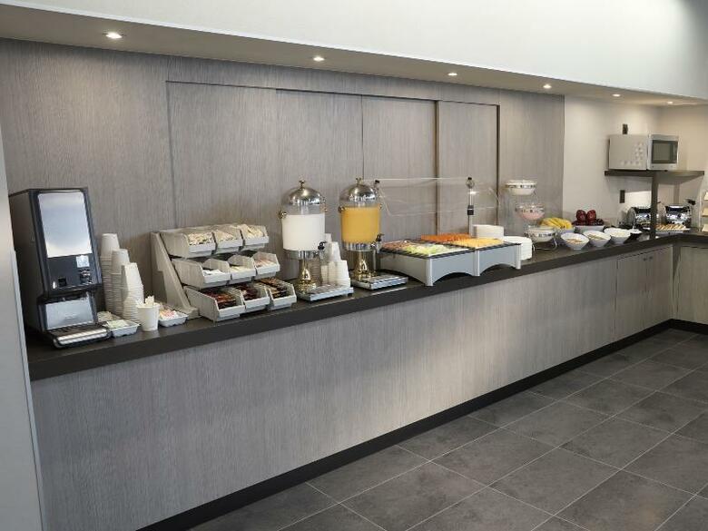 Hotel City Express Plus Patio Universidad