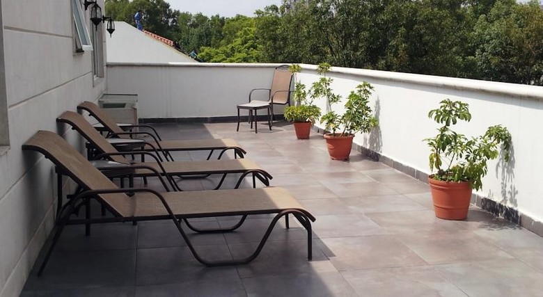 Aparthotel Suites Aristoteles 140