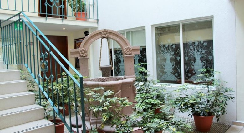 Aparthotel Suites Aristoteles 140