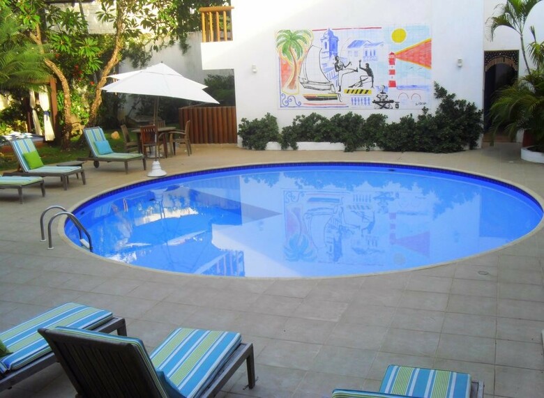 Hostal Farol De Itapu� Praia Hotel