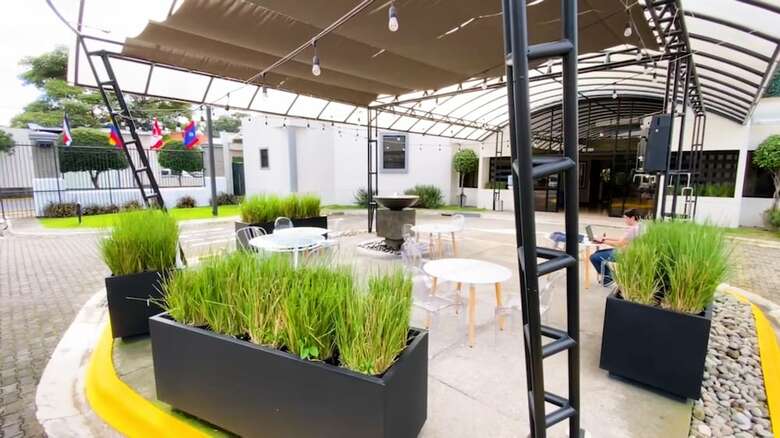 Parque Del Lago Boutique Hotel