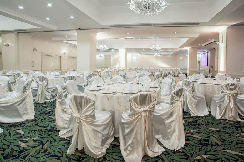 Hotel Crowne Plaza Corobici