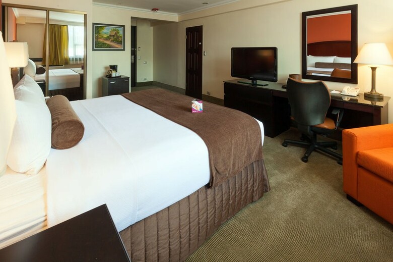 Hotel Crowne Plaza Corobici