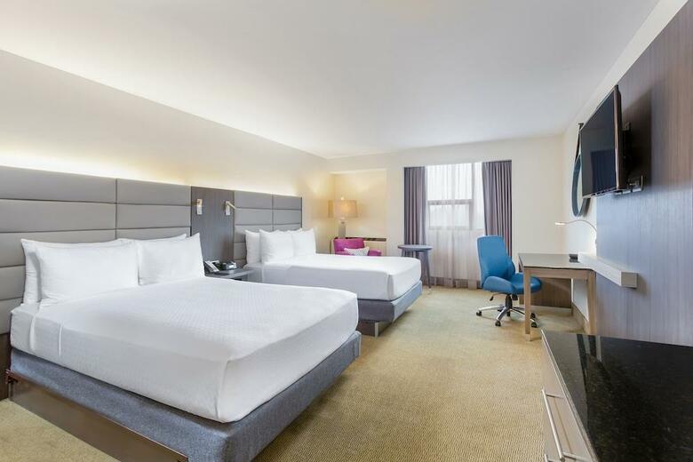 Hotel Crowne Plaza Corobici