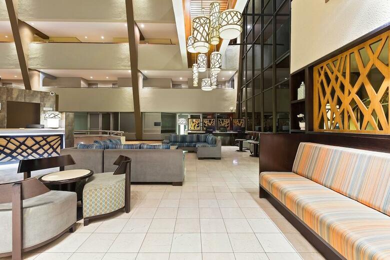 Hotel Crowne Plaza Corobici