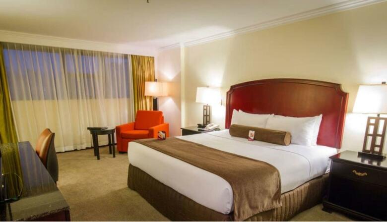 Hotel Crowne Plaza Corobici