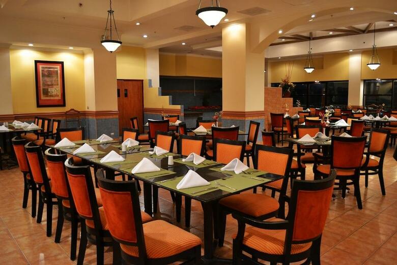 Hotel Crowne Plaza Corobici