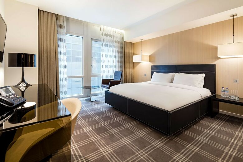Hotel Radisson Blu Edwardian New Providence Wharf