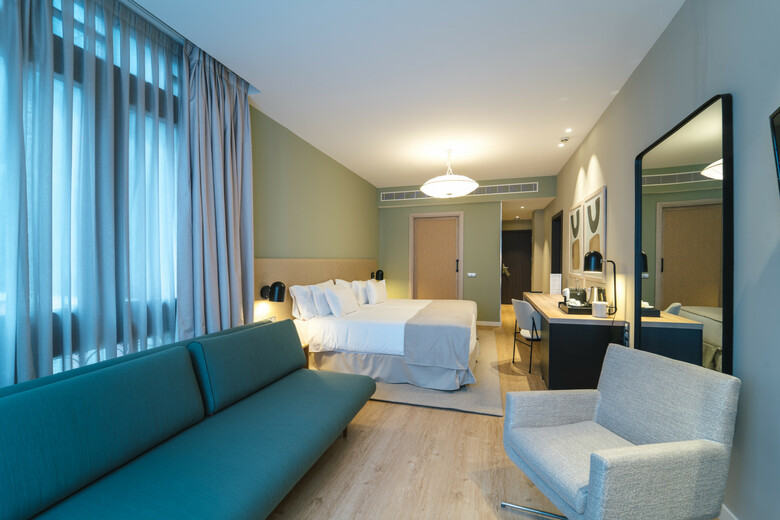 Hotel Barcel� Oviedo Cervantes