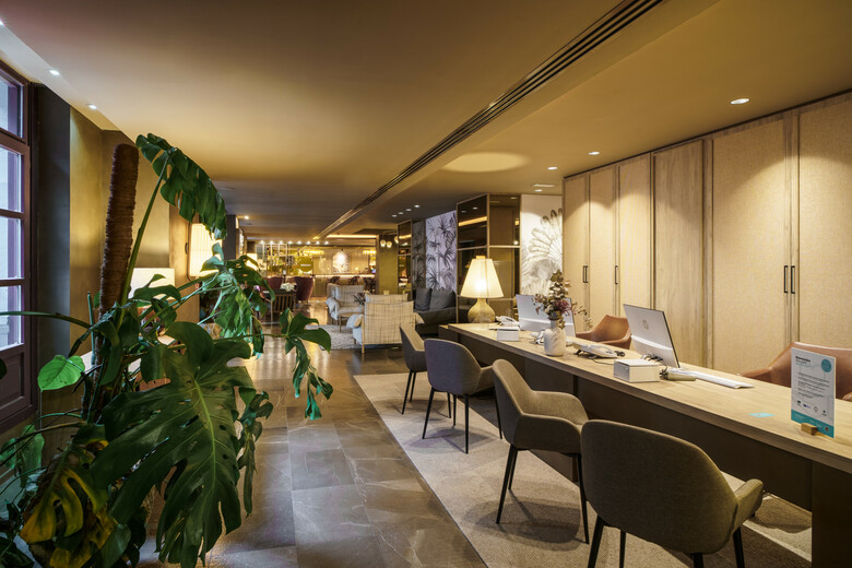 Hotel Barcel� Oviedo Cervantes