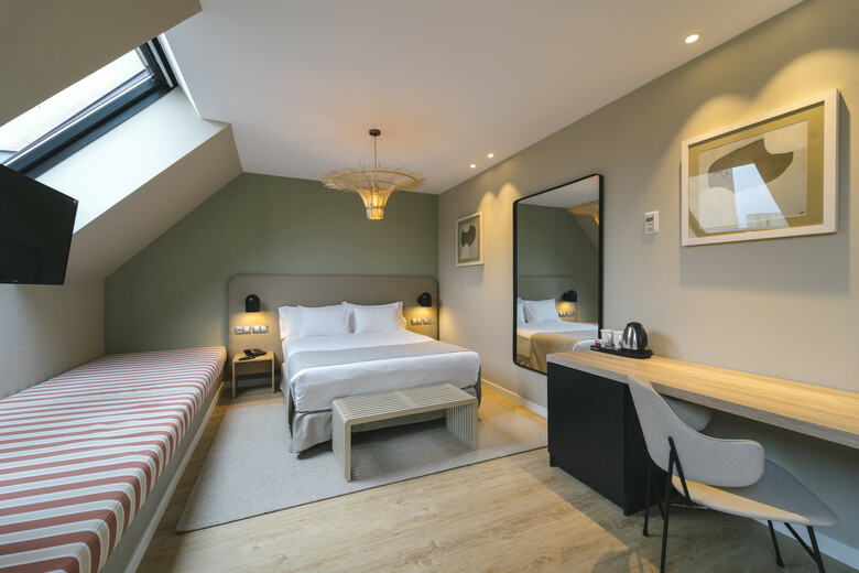 Hotel Barcel� Oviedo Cervantes