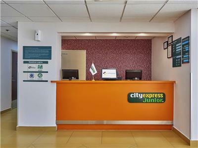 Hotel City Express Junior Ju�rez Consulado
