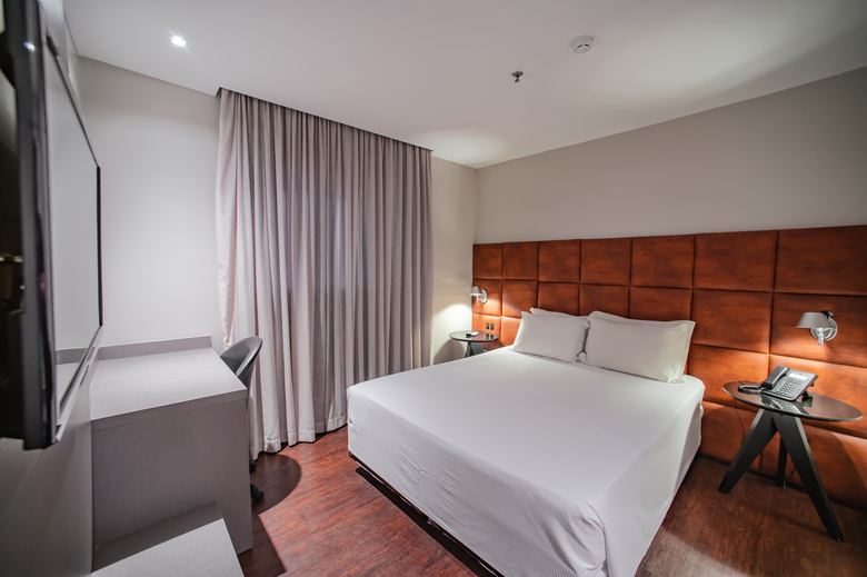 Hotel Slaviero Conceptual Brut