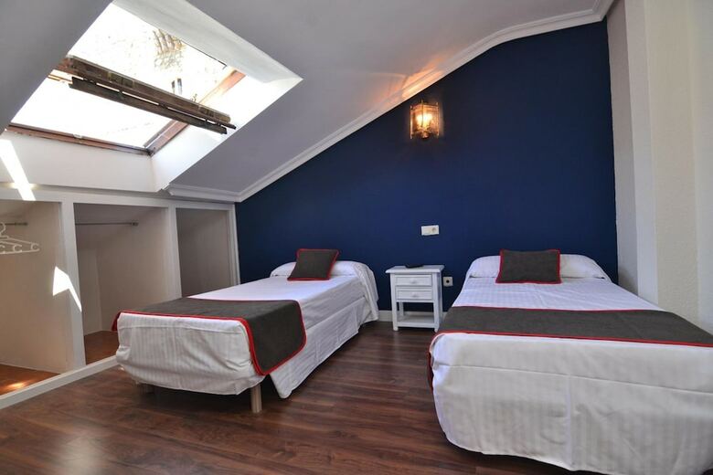 Hotel Hoster�a El Bodeg�n De Gredos