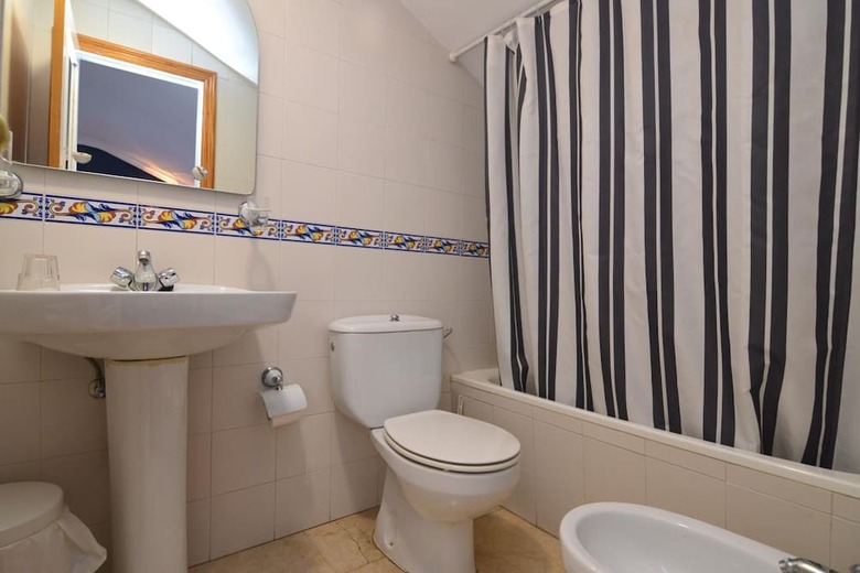 Hotel Hoster�a El Bodeg�n De Gredos