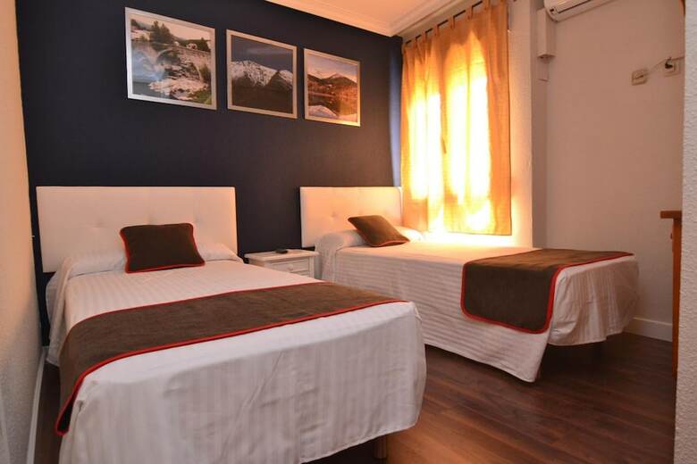 Hotel Hoster�a El Bodeg�n De Gredos