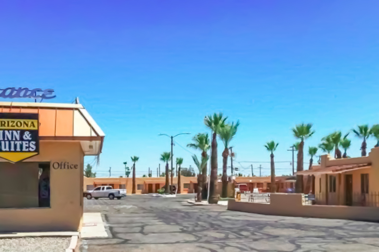 Posada Arizona Inn & Suites