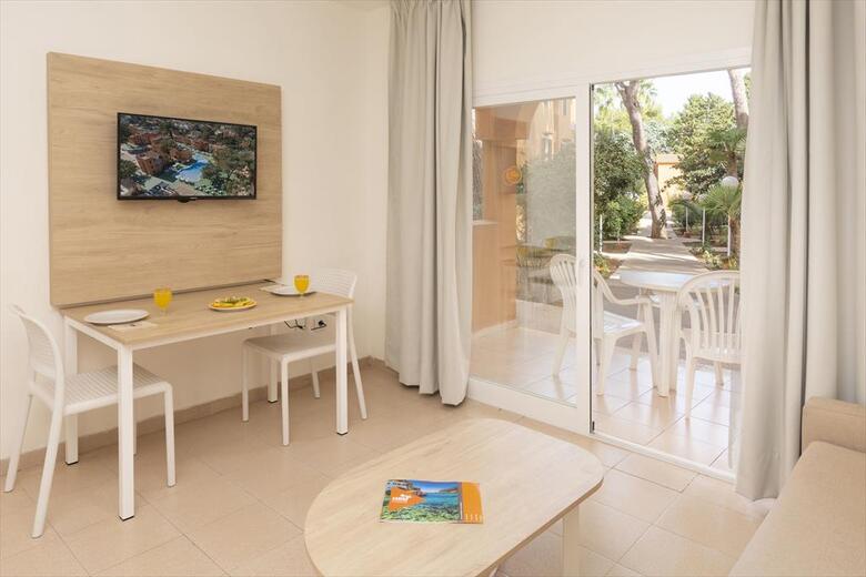 Hotel Aptos. Club Torrenova