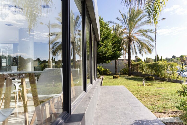 Azz Valencia T�ctica Hotel