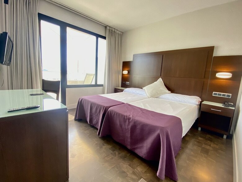 Hotel Conquista De Granada