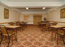 Hotel Comfort Suites Batesville