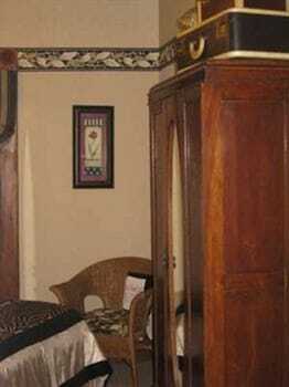 Bed & Breakfast Heart Of The Hills Inn