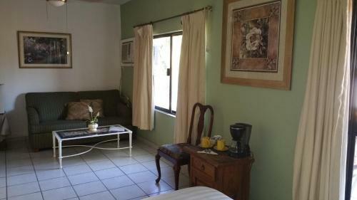 Bed & Breakfast Posada Colibri