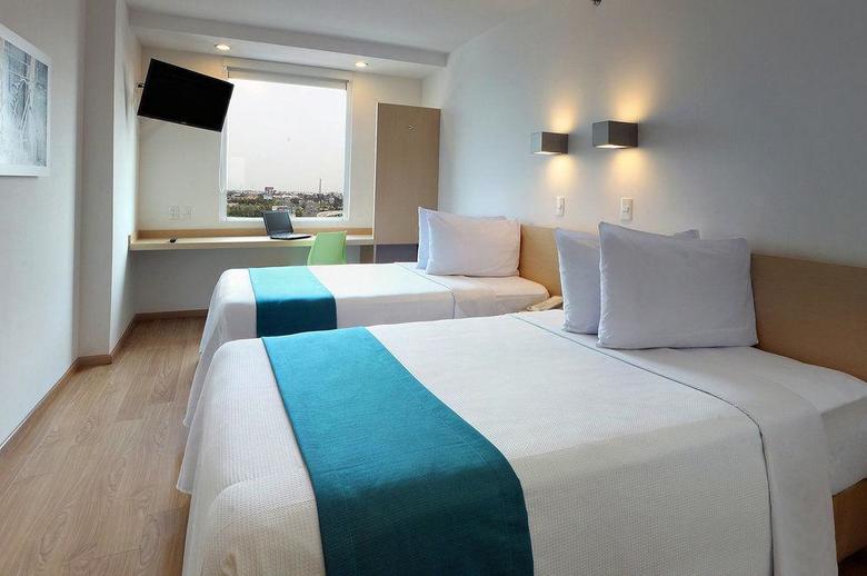 Hotel One Leon Poliforum