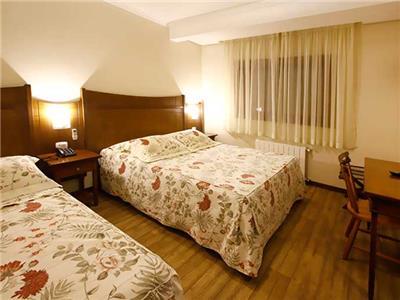 Hostal Encantos Lago Hotel