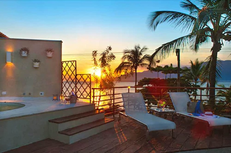 Abayomi Hotel