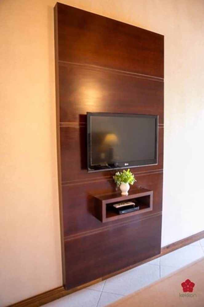 Abayomi Hotel