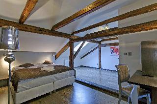 Hostal U Tr� Hrusek Suites & Apartments