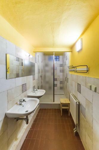 Travel Hostel