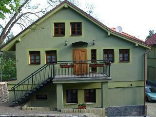 Hostal Pension Amadeus & Apartments