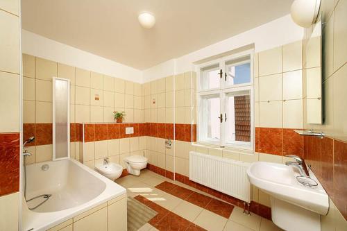 Aparthotel Z�meck� Apartm� - Castle Apartments