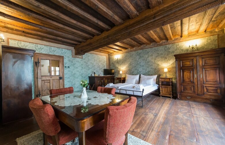 Hostal Alt Straninger