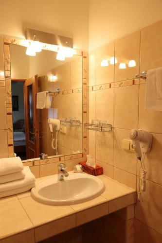 Hostal Rodinn� Pension Antoni