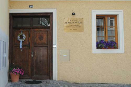 Hostal Rodinn� Pension Antoni