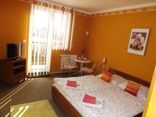 Hostal Pension Three