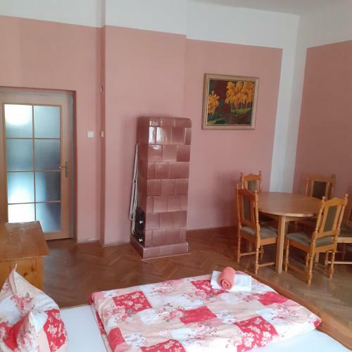 Apartma Franti?kovy L�zn?
