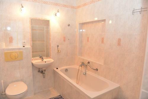 Hostal Lazensky Pension Josef