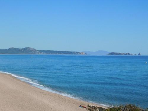 Three-bedroom Apartment Pals Girona 1
