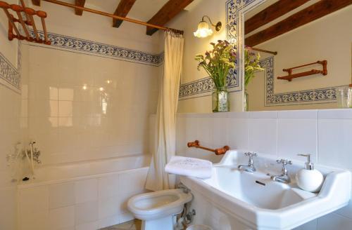 Agroturismo Hostal Rural Can Busquets