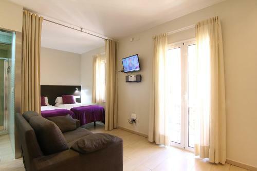 Classbedroom Apartments I