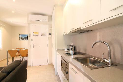 Classbedroom Apartments I