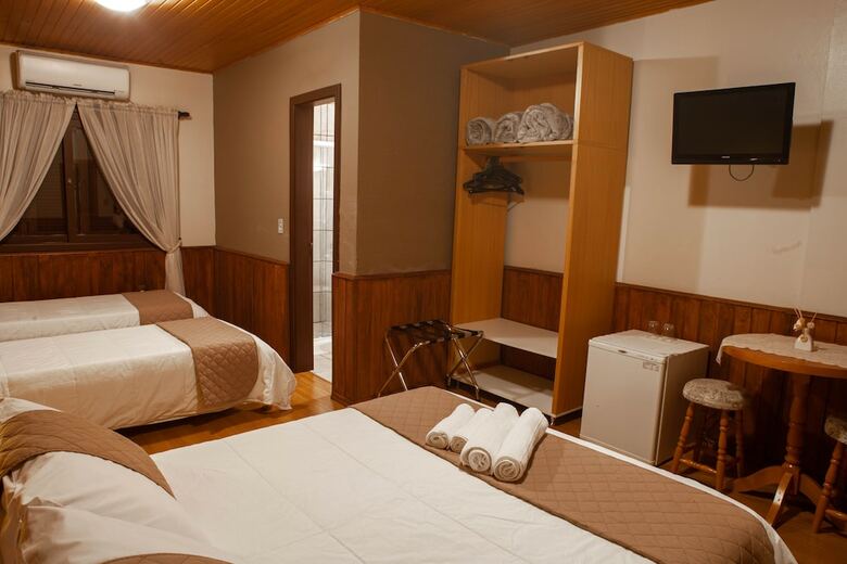 Hostal Encantos De Gramado