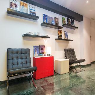 Ainb Sagrada Familia Apartments