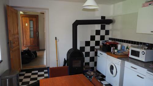 Hostal Holiday House Mal� Sk�la