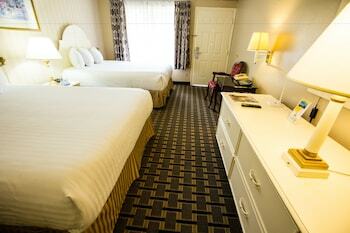 Hotel Anaheim Carriage Inn