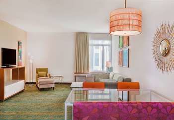 Hotel Springhill Suites By Marriott Anaheim Maingate